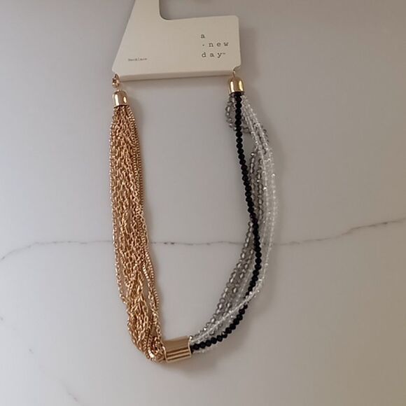 A New Day necklace   - Picture 2 of 6